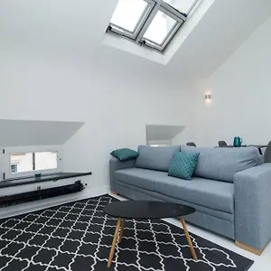 Old Town 1 Bedroom Oasis With Ac And Double Shower , Praga República Checa